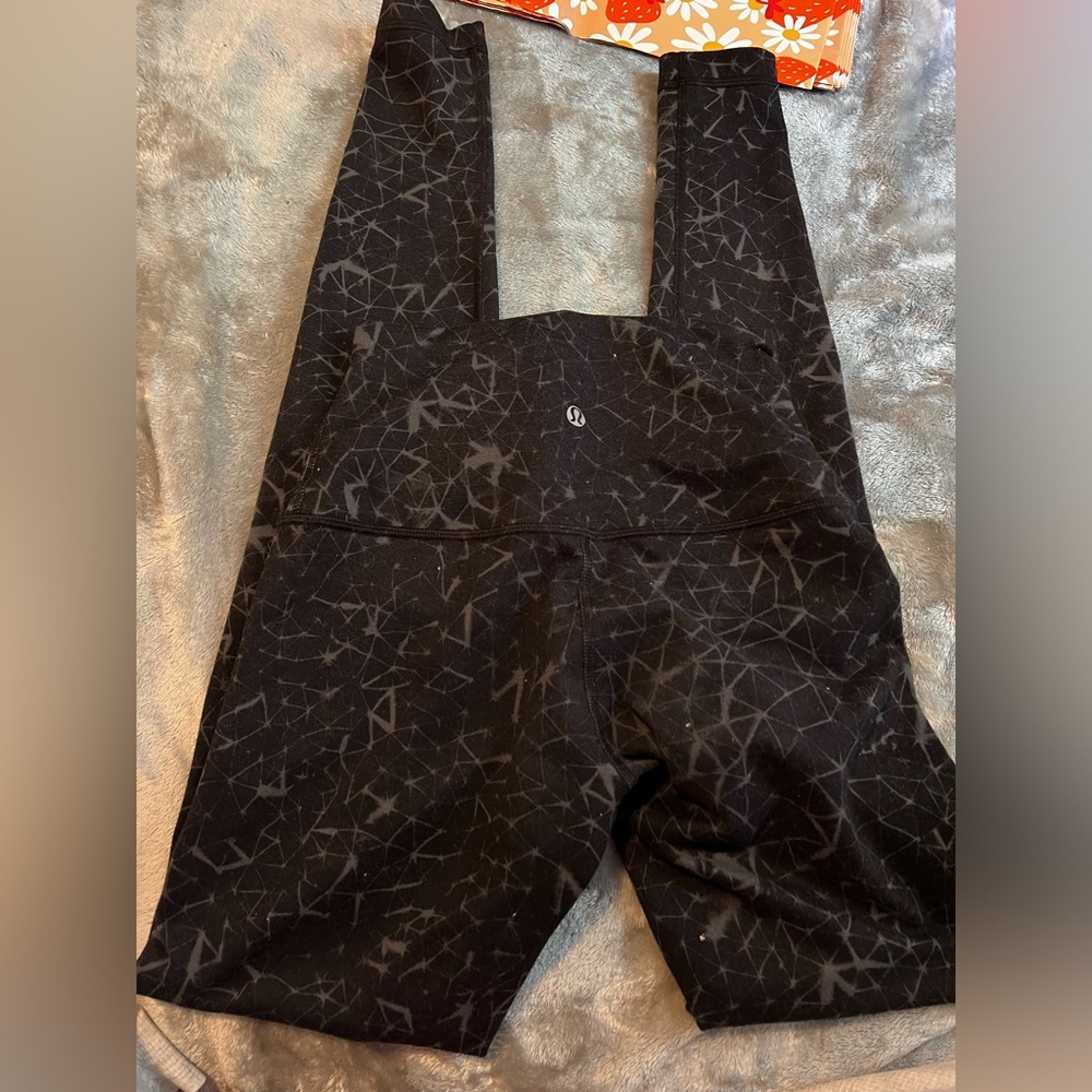 Lululemon leggings - Picture 1 of 2